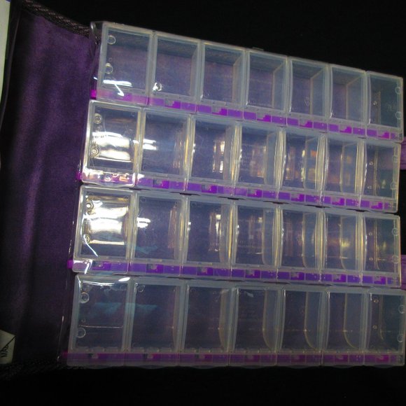 CraftMates Lockables Bead Storage Case - Picture 5 of 11